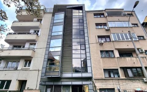 Căderea Bastiliei | 2 Etaje Complete de Birouri | Individuale