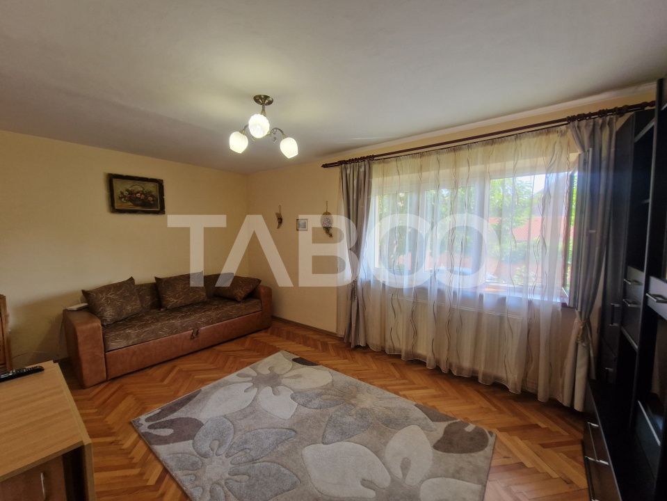 Apartament decomandat 2 camere mobilat si utilat Turnisor – fotografia 1 din 10