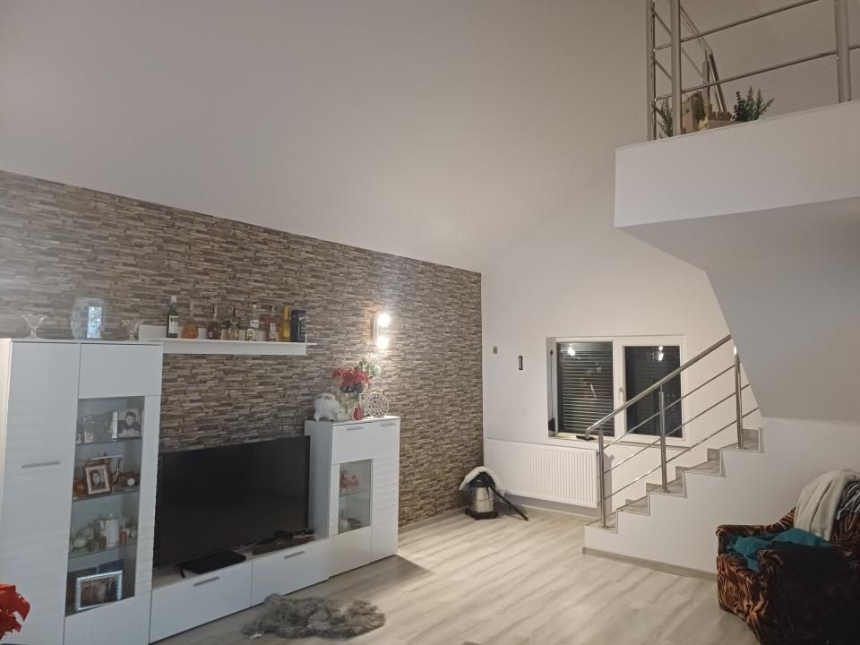 Vilă 4 camere cu garaj dublu, teren 500 mp, Albota – zonă centrală – fotografia 3 din 7