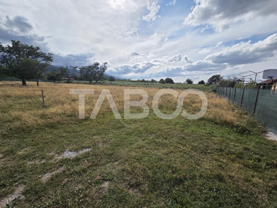 Teren extravilan de vanzare 2580 mp in Statiunea Sambata de Sus – fotografia 2 din 4