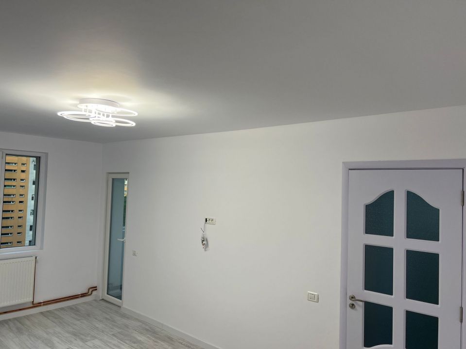 Apartament 2 camere | Renovare completă | Centrală proprie | Zona Bârcă – fotografia 1 din 13