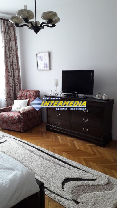 Casa de vanzare renovata complet  in Alba Iulia zona Centru 1200 mp Teren – fotografia 16 din 18