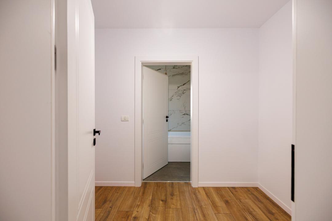 Duplex P+E în Moșnița Nouă, 3 dormitoare, 3 bai, teren 403 mp. Comision 0% – fotografia 36 din 56