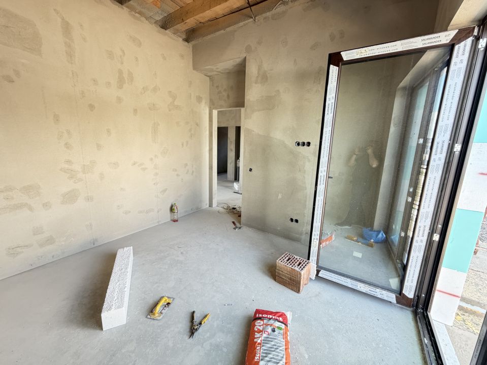 Casa Noua Alba Micesti 4 Camere 2 bai Terasa curte 400mp Teren Finisata la cheie – fotografia 14 din 15