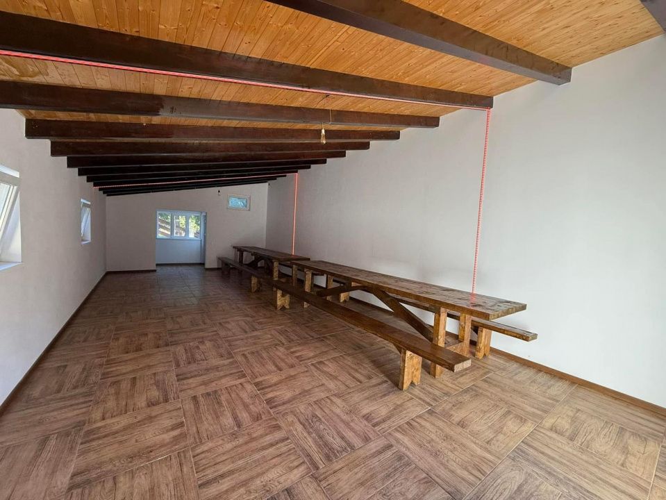 Cabana cu vedere la lac, 8 camere, 200 mp, 1800 mp teren, zona Colibita – fotografia 19 din 34