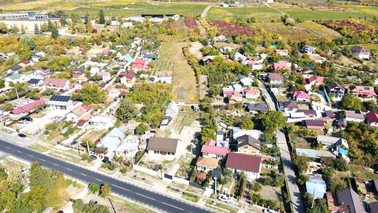 Teren intravilan de 1.800 mp, lângă cramă, Viișoara, Ștefănești, Argeș – fotografia 10 din 11