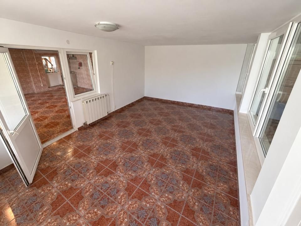 10 Camere de inchiriat | 13 Septembrie | Casa-Spatiu Birou | Parcare – fotografia 6 din 13