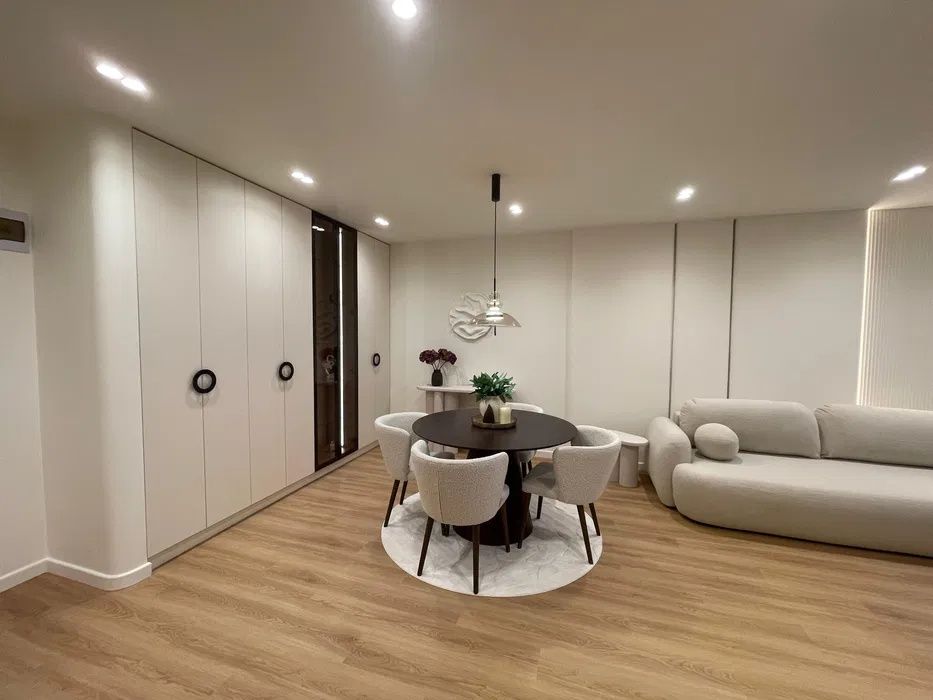Apartament 2 camere, 51mp, vedere PANORAMICA, parcare, mobilat, str. Razoare! – fotografia 2 din 8