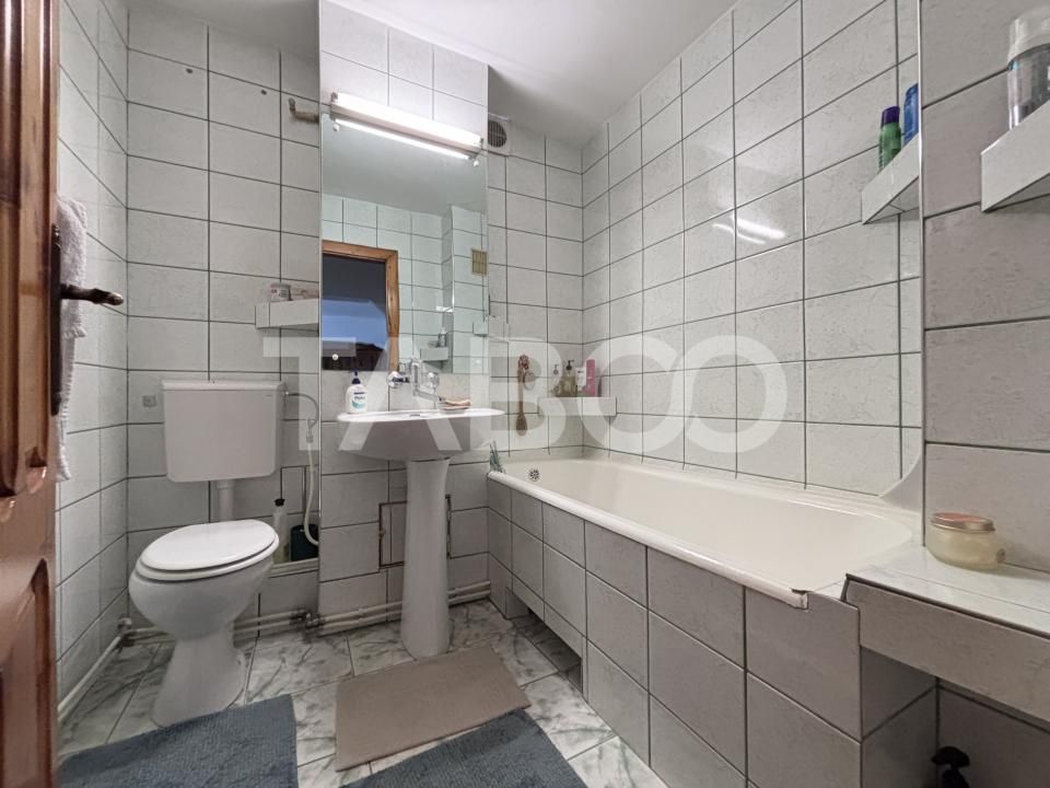 Apartament  4 camere vanzare Piata Flora Manastur – fotografia 7 din 8