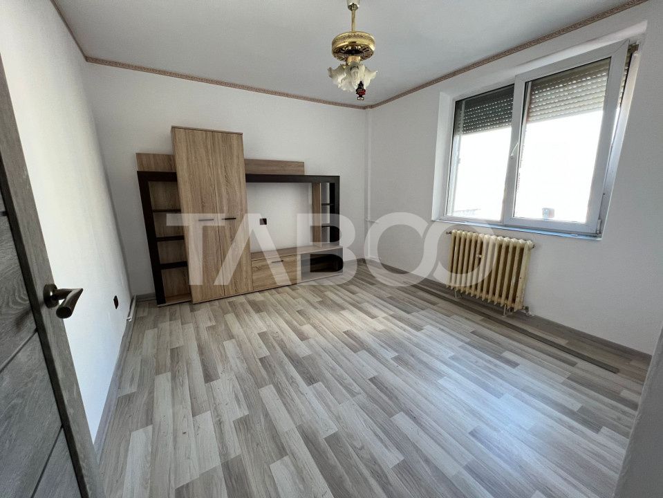 Apartament decomandat 2 camere etaj intermediar cu lift de vanzare – fotografia 3 din 4
