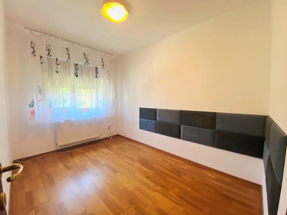 Casa familiei tale lângă Bulevardul Castanilor – fotografia 8 din 17
