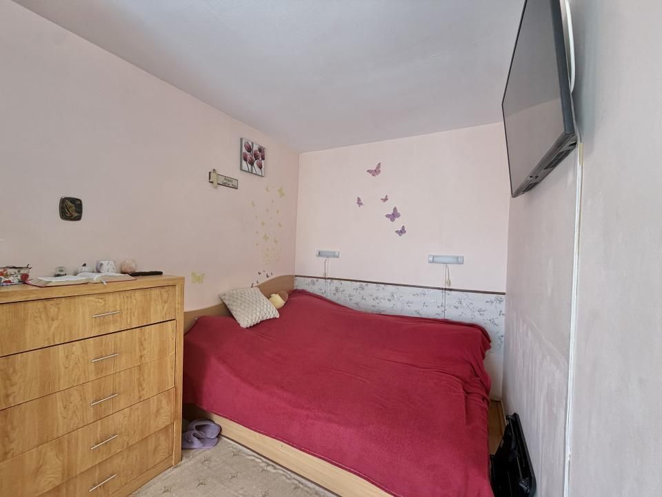 Apartament 2 camere, mobilat, etaj 3, zona Dambovita – fotografia 5 din 9