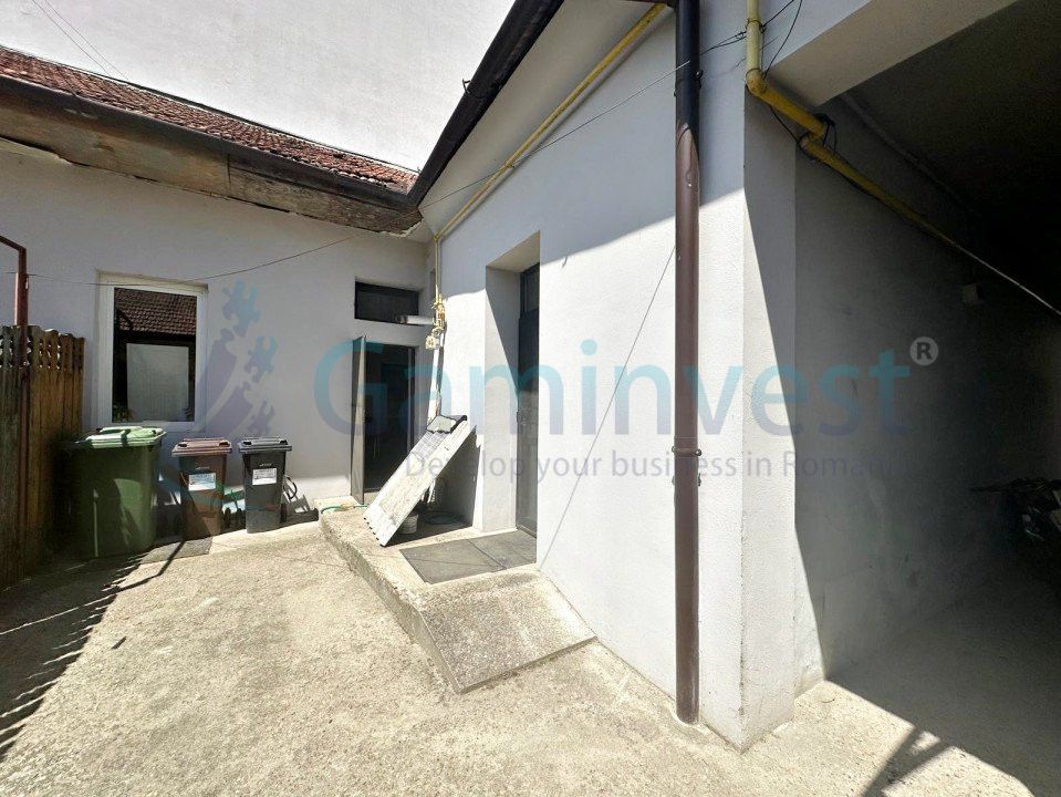 Casa de vanzare, situata in Cartier Decebal, Oradea – fotografia 1 din 7