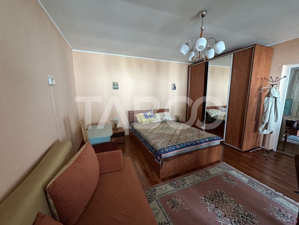 Casa familiala pentru locuit sau vacanta , spatioasa si confortabila . – fotografia 9 din 16