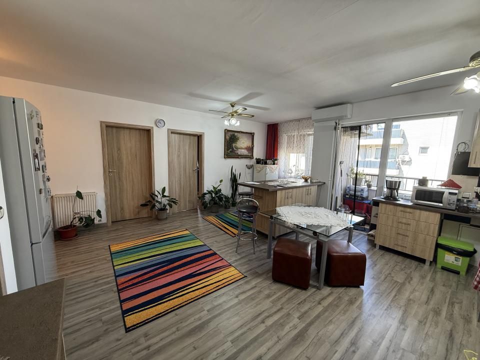 Exclusivitate!Com0%!Ap 3 camere 58mp semidec,1 balcon,parcare cu CF Str.Florilor – fotografia 3 din 11