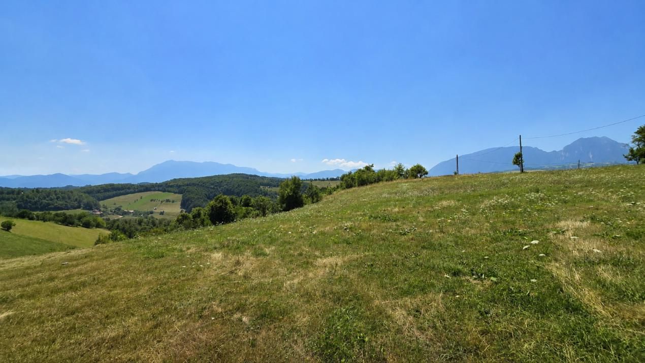De vânzare teren cu potențial de dezvoltare – fotografia 4 din 7