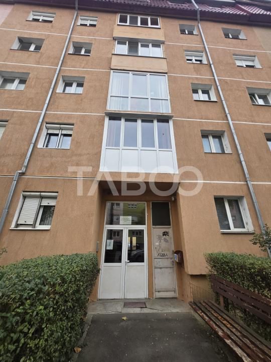 Comision 0 Apartament 3 camere de vanzare decomandat etaj 2 V.Aaron – fotografia 19 din 19