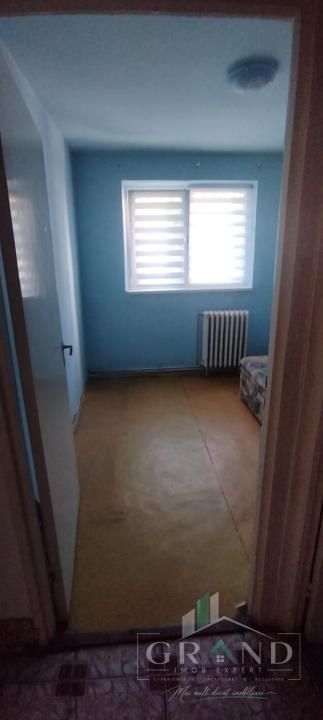 AP 4 CAMERE | 68 MP+BALCON | 2 BĂI | ETAJ 1/10 | MĂNĂȘTUR–MEHEDINȚI – fotografia 4 din 9