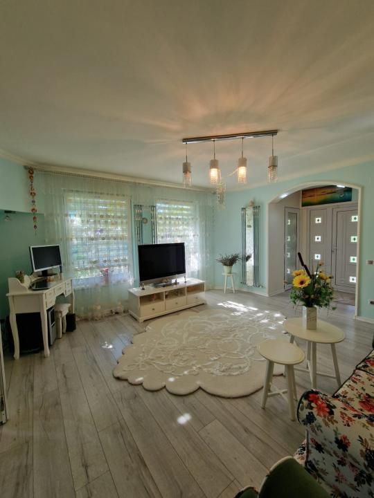 Casă de vânzare  225 mp ,Mărginenii de Sus , DB – fotografia 5 din 20