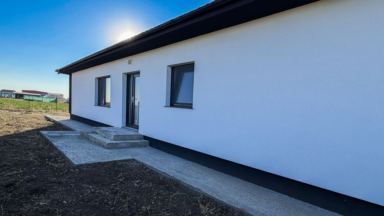 Casă nouă cu 4 camere, teren 491 mp – La Alb - Cumpăna - cartier nou – fotografia 4 din 10