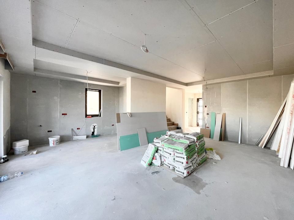 Duplex despartit, 120mp utili, 5 camere - Mosnita Noua – fotografia 2 din 15