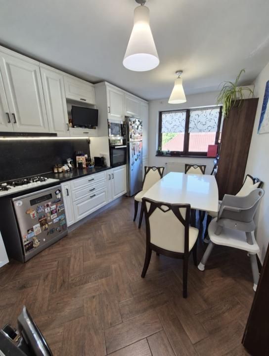 APARTAMENT DE 4 CAMERE DE VÂNZARE – BRAȘOV, ZONA STRĂZII AUREL VLAICU 255000 – fotografia 9 din 19