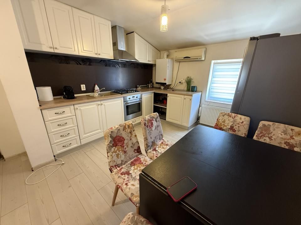 Apartament cu 3 camere, decomandat, 66 mp utili - Dambovita – fotografia 5 din 8