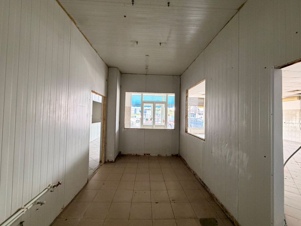 Spațiu comercial stradal 233 mp | Vitrină 15 ml | Șoseaua Vergului | Investiție – fotografia 3 din 14