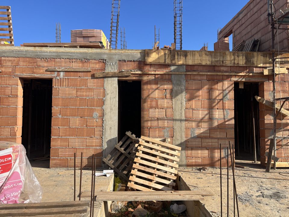 Duplex 5 camere, despartit prin camera tehnica NOU, Calea Medves – fotografia 6 din 9