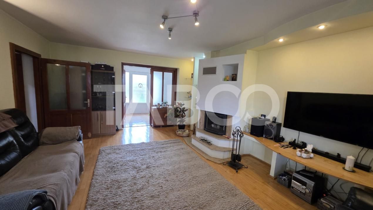 Duplex spatios de vanzare in Sebes Drumul Petrestiului – fotografia 1 din 19