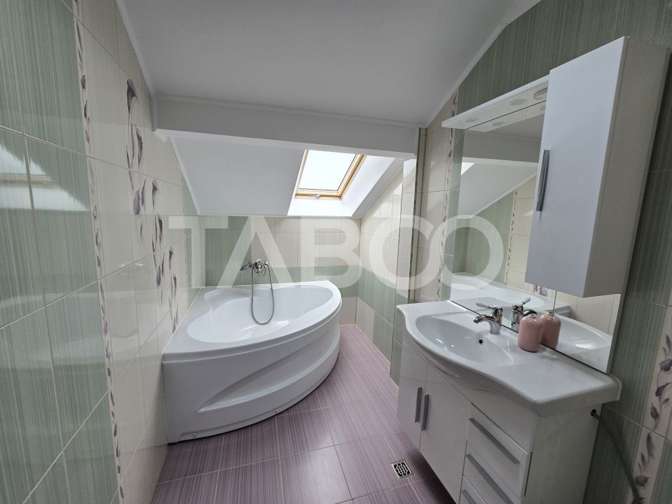 Apartament de vanzare 4 camere 3 bai 120mpu balcon Arhitectilor Sibiu – fotografia 8 din 13