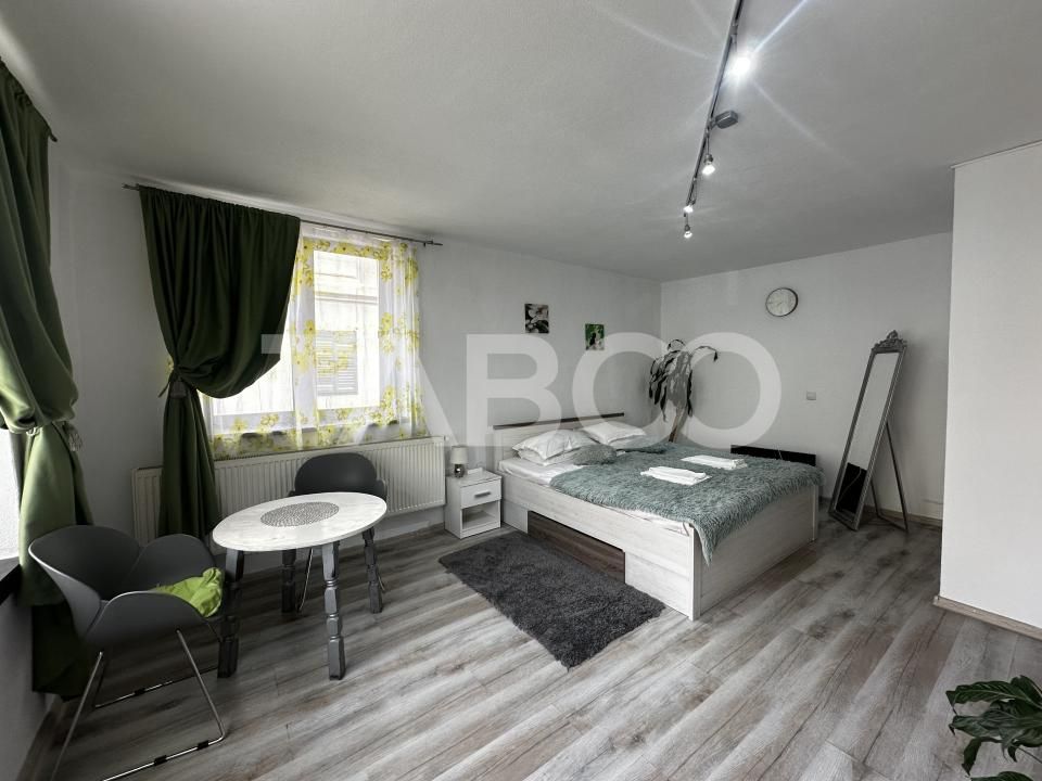 Apartament de vanzare 2 camere pretabil spatiu comercial strada Ocnei – fotografia 1 din 8