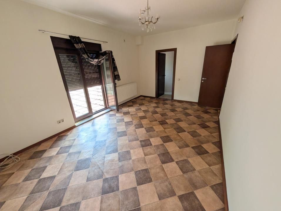 Casa 5 camere 220mp | 0 comision | Tunari central | 200mp teren – fotografia 24 din 47