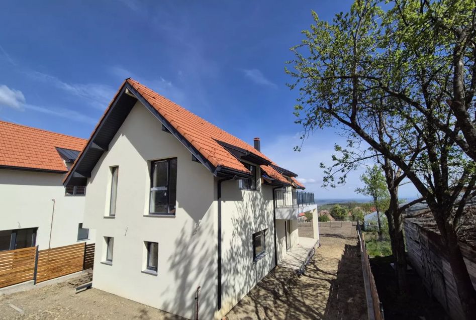 Casă modernă, 135 mp utili, teren 700 mp,   Sat Gheorgheni ,  Borhanci – fotografia 1 din 11