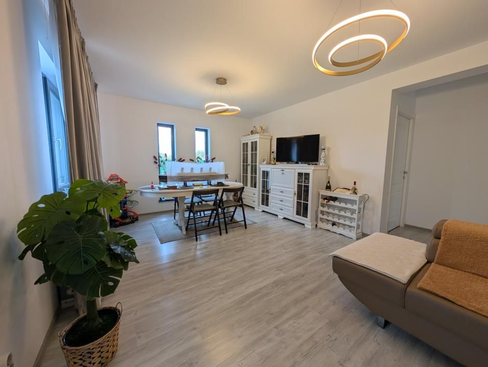 Casa Lilieci amenajata modern, mobilată - utilata – fotografia 10 din 13