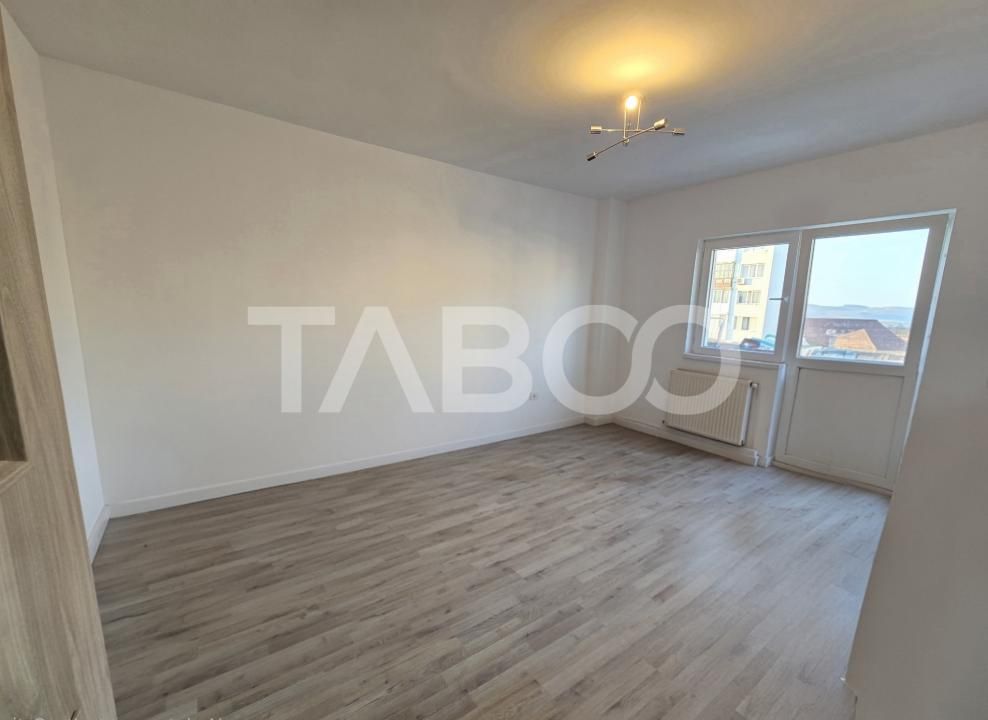 Apartament 3 camere decomandat 2 bai balcon Mihai Viteazul Sibiu – fotografia 2 din 13