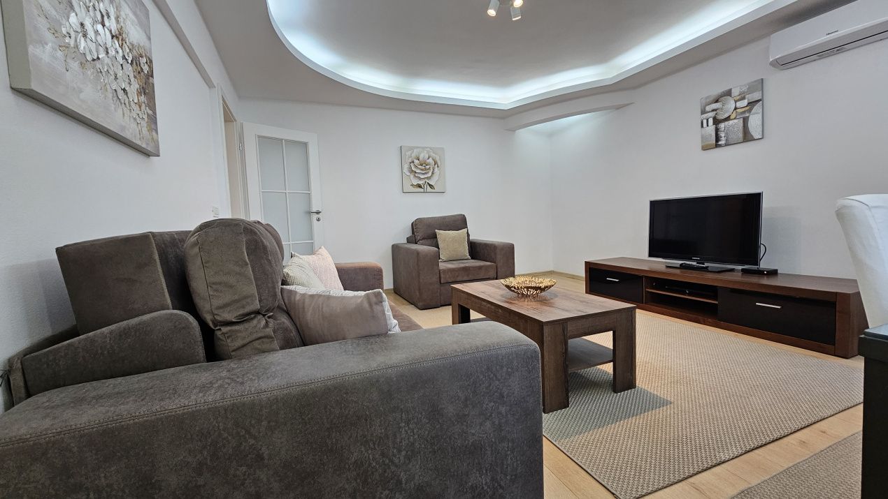 Fully Renovated 1-Bedroom Apartment | Burebista Boulevard/ Alba Iulia Square – fotografia 3 din 19