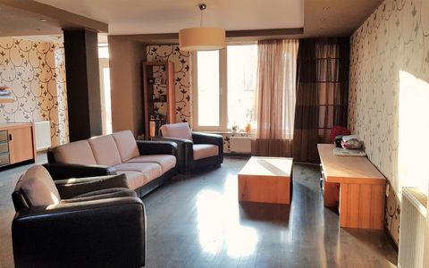 Casa frumoasa cu garaj si curte proprie in Buna Ziua