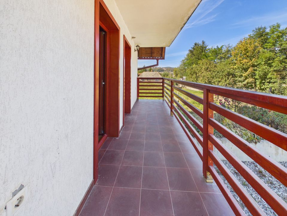 Cabana Valea Dobarlaului, 2 garaje, 4648mp teren – fotografia 8 din 33