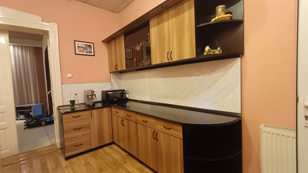 Casa cu 6 camere, singur in curte, zona Olosig, Oradea, Bihor – fotografia 9 din 14