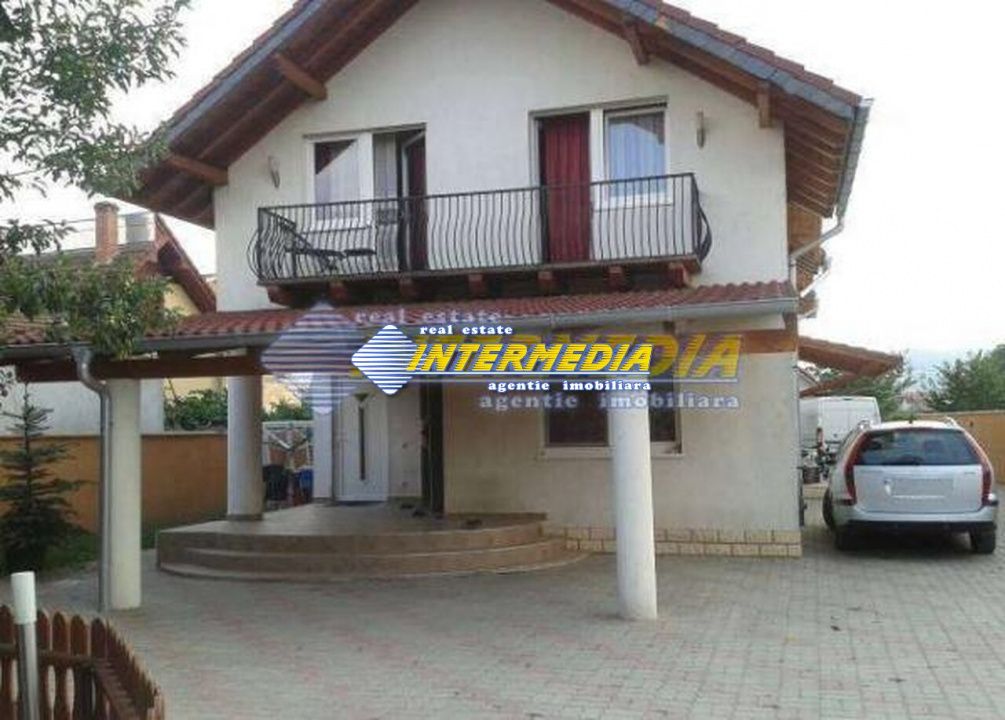 Casa de vanzare I in Alba Iulia I 7 camere I cu 1500 mp teren I 3 Garaje I – fotografia 8 din 8
