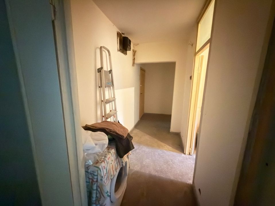 Apartament, 3 camere, semidecomandat, cartier Brazda lui Novac, zona Simplon – fotografia 4 din 5