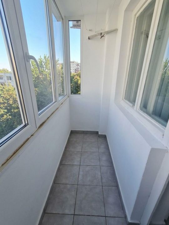 Apartament 2 camere de vânzare în Tomis Nord, Constanța – mobilat și utilat – fotografia 4 din 5