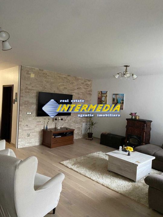 Casa P+1 CETATE Dealul Furcilor 355 mp Teren utilitati Finisata Utilata Mobilata – fotografia 1 din 7