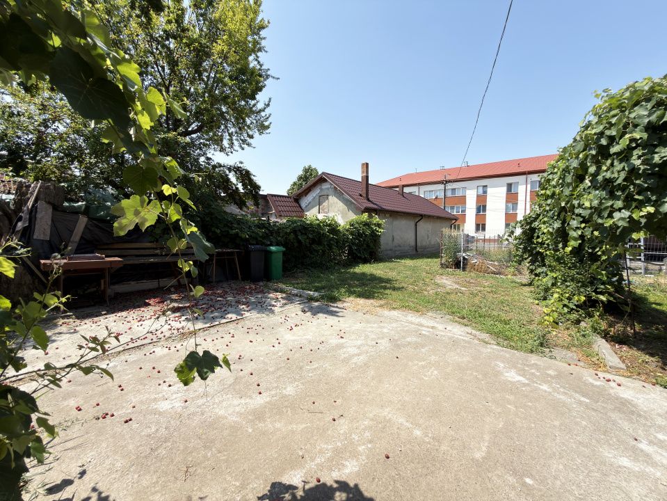 Mihail Kogălniceanu - Casa cu 6 camere, oportunitate de investiție – fotografia 7 din 11