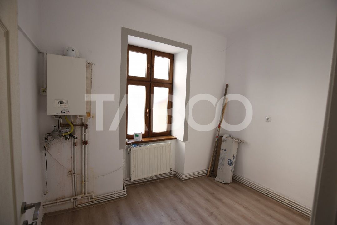 Spatiu comercial de inchiriat in zona Centrala 75mpu Sibiu – fotografia 5 din 8