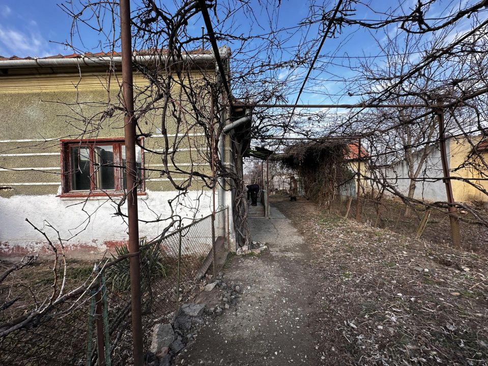 OKAZIE! Casa Veche Barabant 1242mp Teren d=17m Gard Asfalt Bransamente Utilitati – fotografia 7 din 15