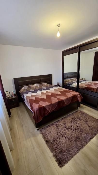 Casă tip duplex de vânzare — zona Capitol, Pitești – fotografia 2 din 12