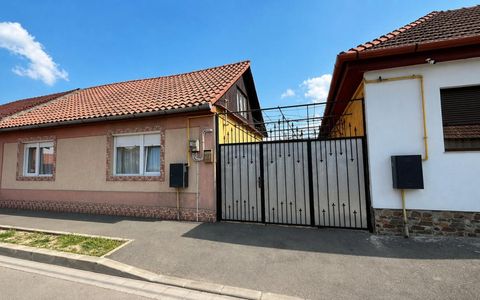 Casa cu 3 camere de vanzare in Oradea, zona Gutenberg