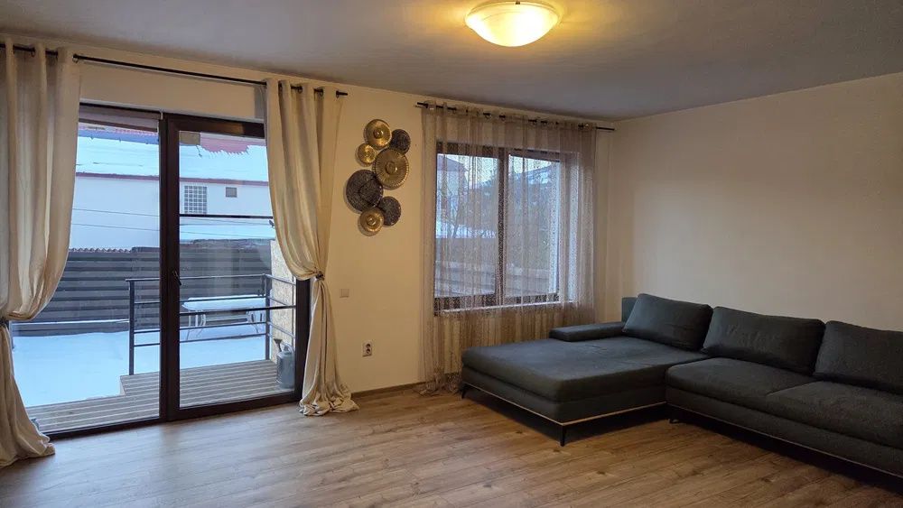 CASĂ DE ÎNCHIRIAT CU 5 CAMERE, 3 BĂI ȘI TERASĂ – COMPLET MOBILATĂ ȘI UTILATĂ – fotografia 2 din 8